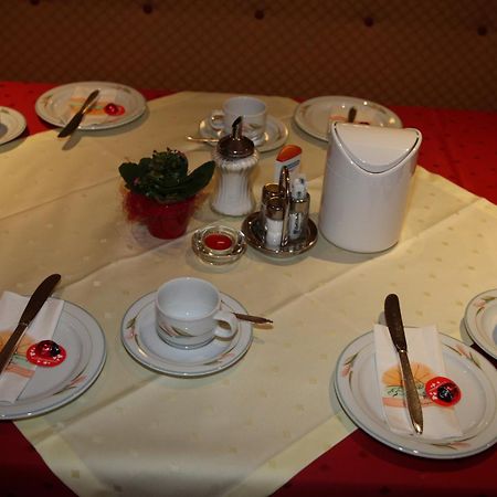 פיס Hotel Garni Sonnenheim מראה חיצוני תמונה